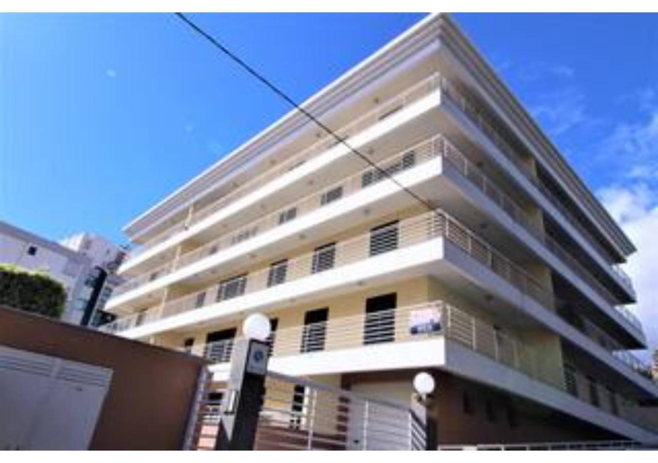 Yellow T1 Apartment